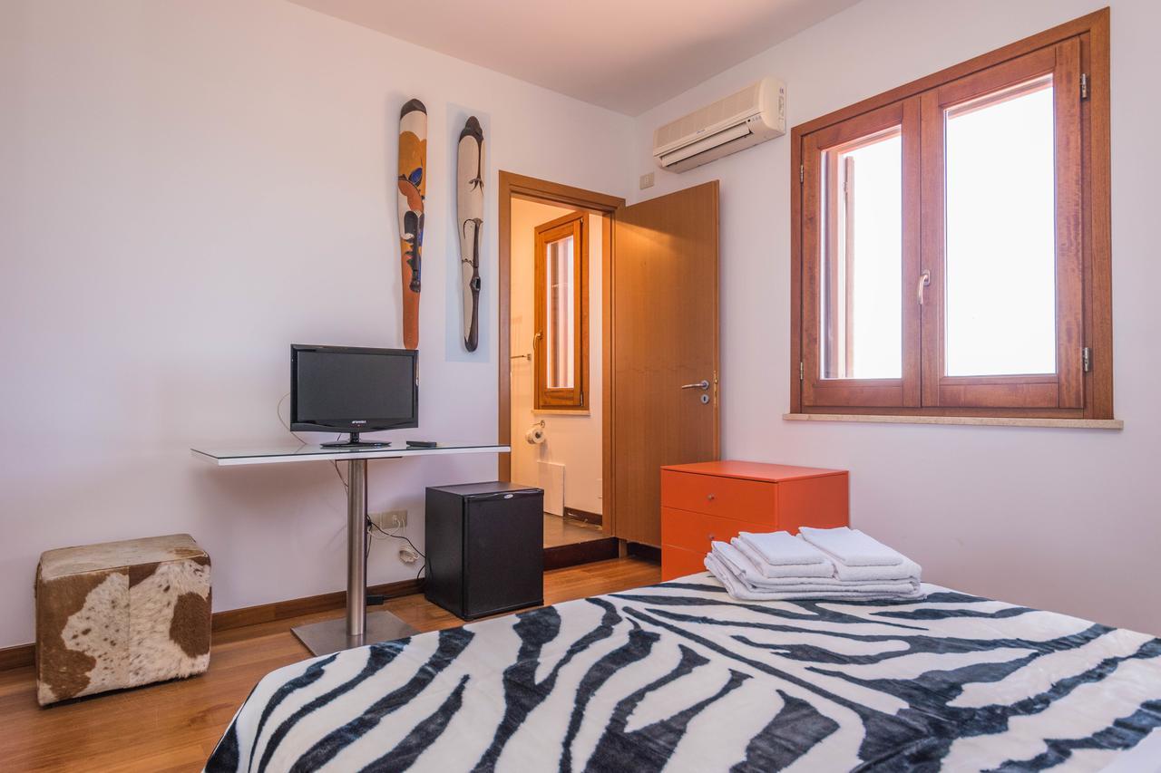 B&B Le Dune Lascari Bagian luar foto