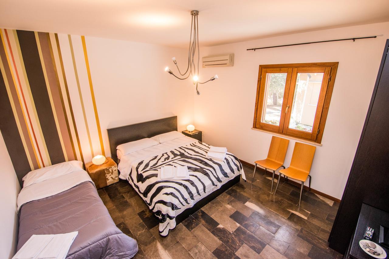 B&B Le Dune Lascari Bagian luar foto
