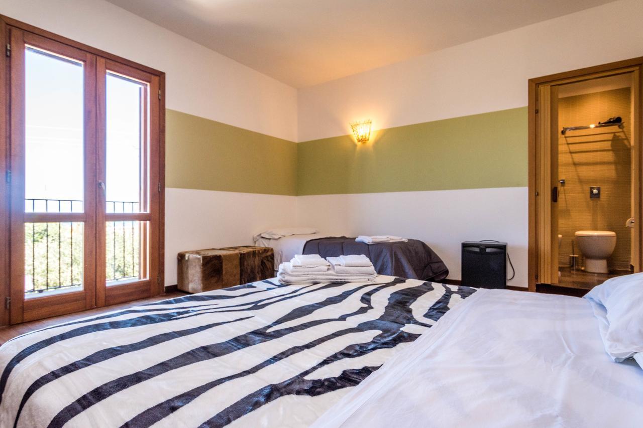 B&B Le Dune Lascari Bagian luar foto
