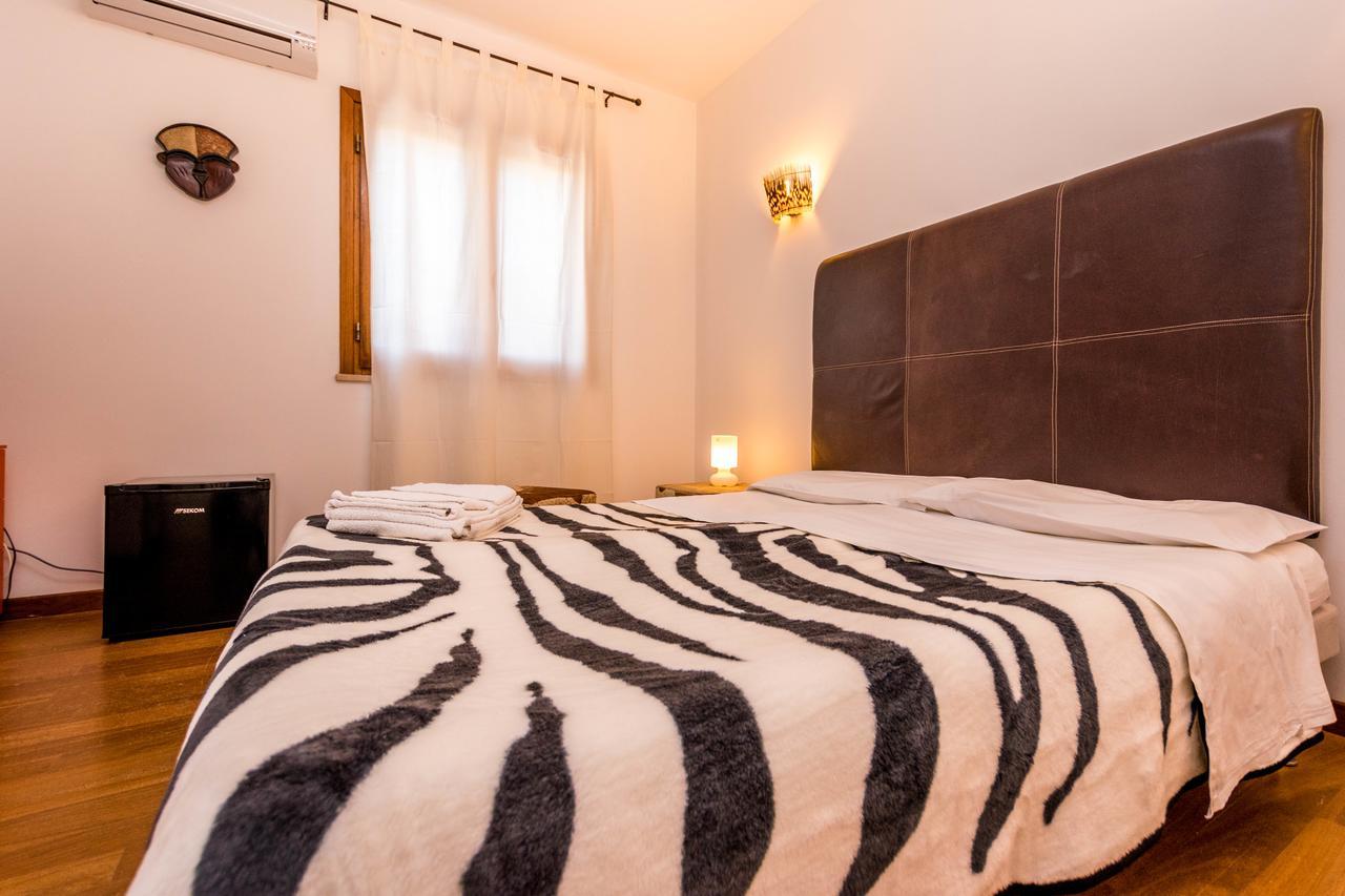 B&B Le Dune Lascari Bagian luar foto